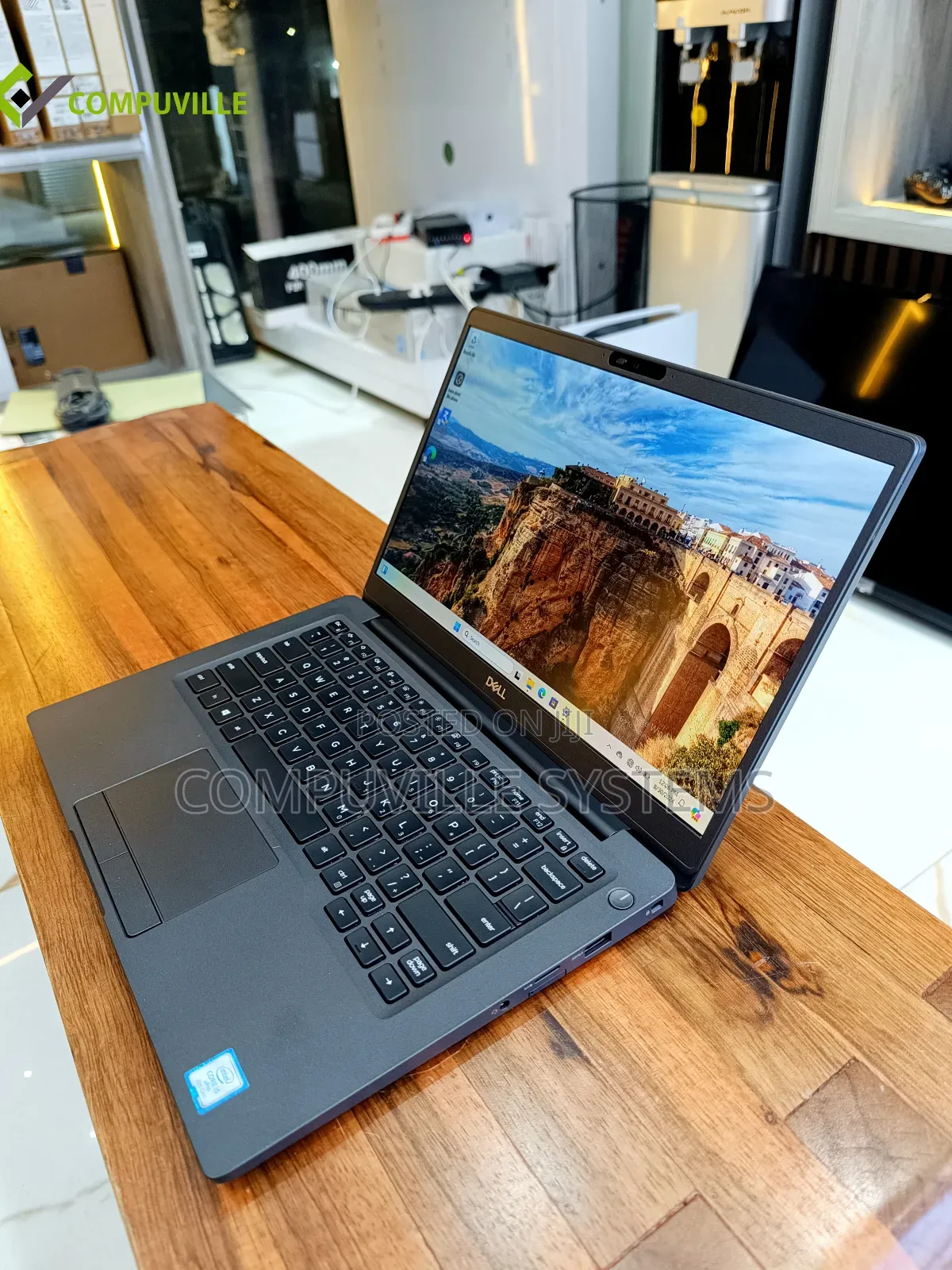 Laptop Dell Latitude 7300 16GB Intel Core I5 SSD 256GB