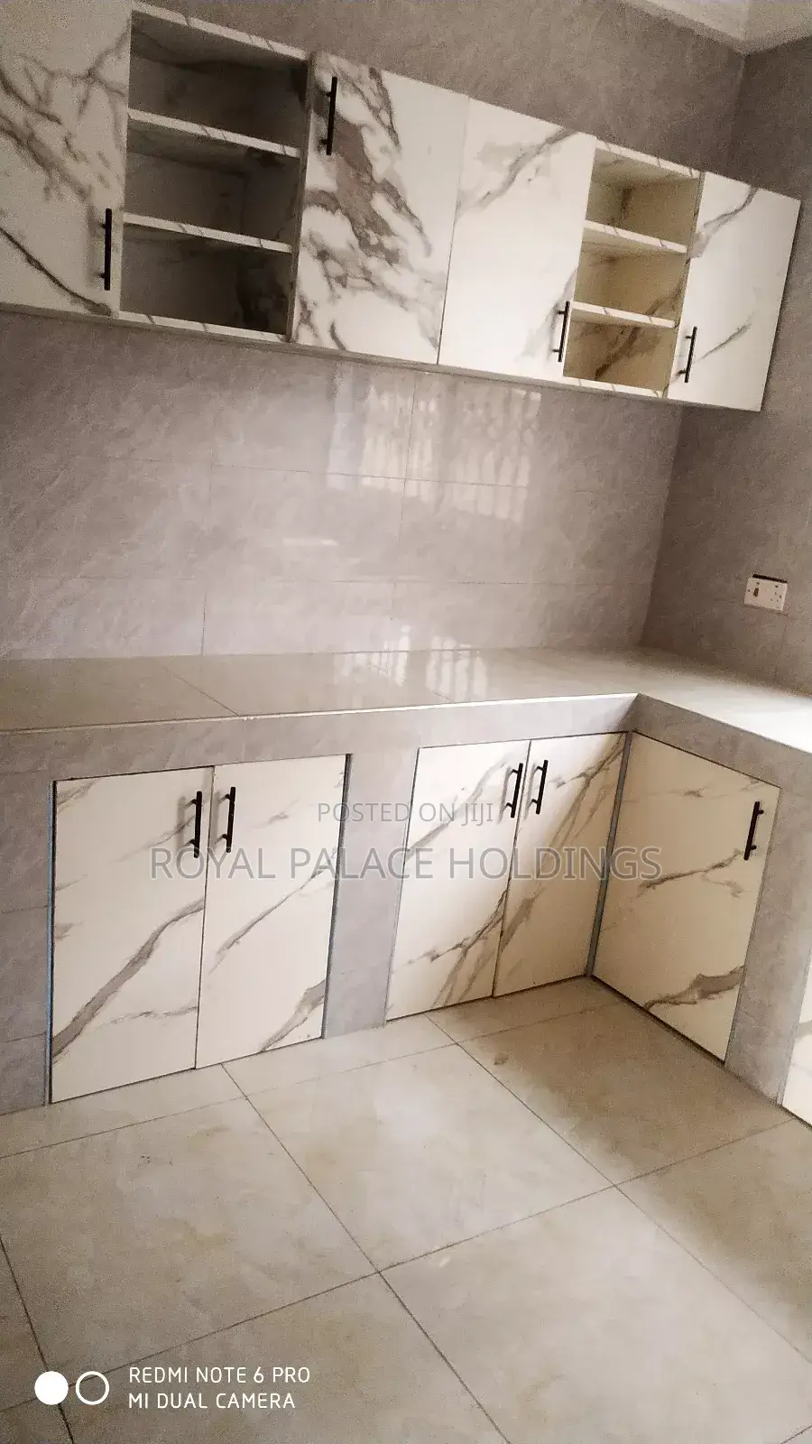 2bdrm Block of Flats in School Junction Area for rent
