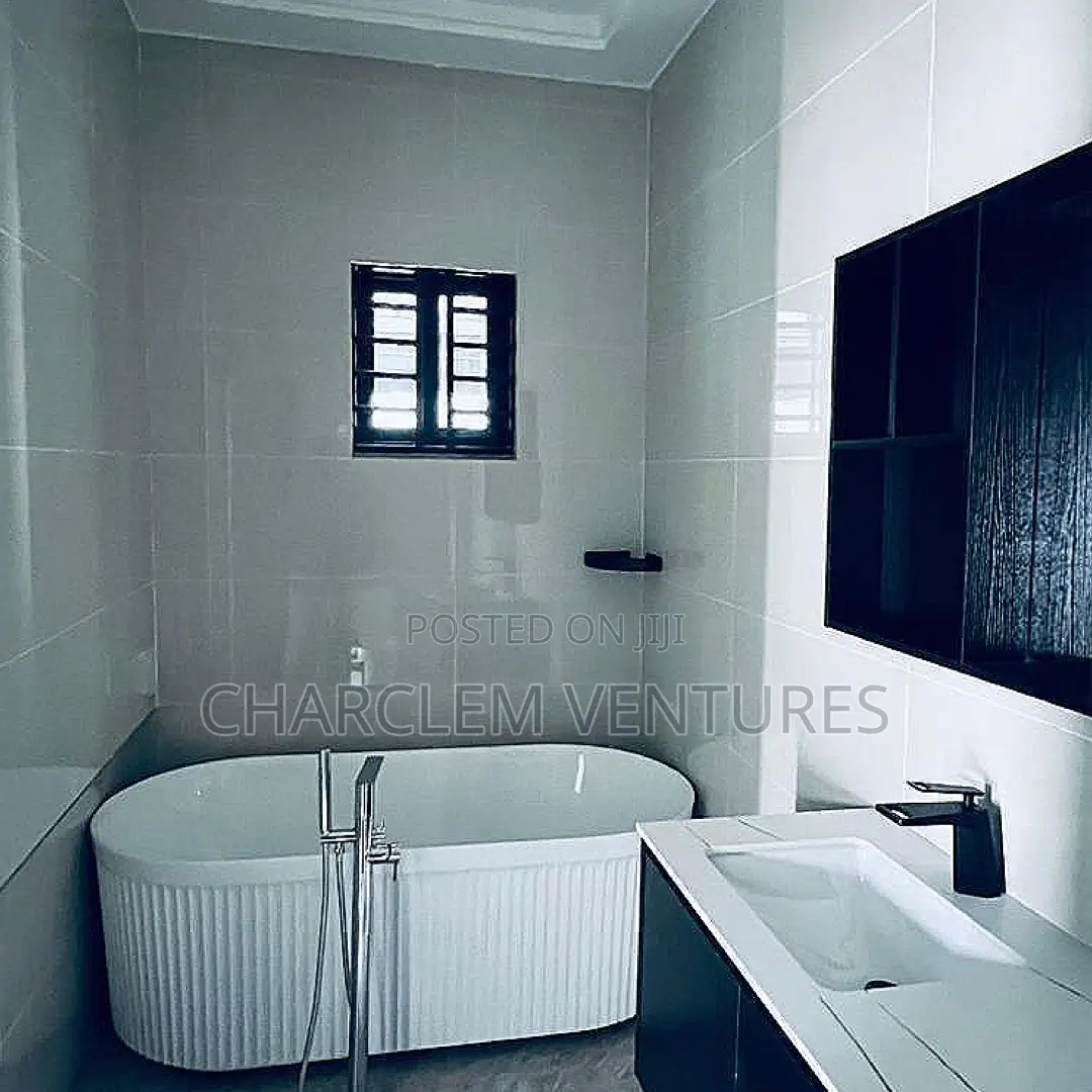 2bdrm House in Charclem Ventures, Adenta for sale