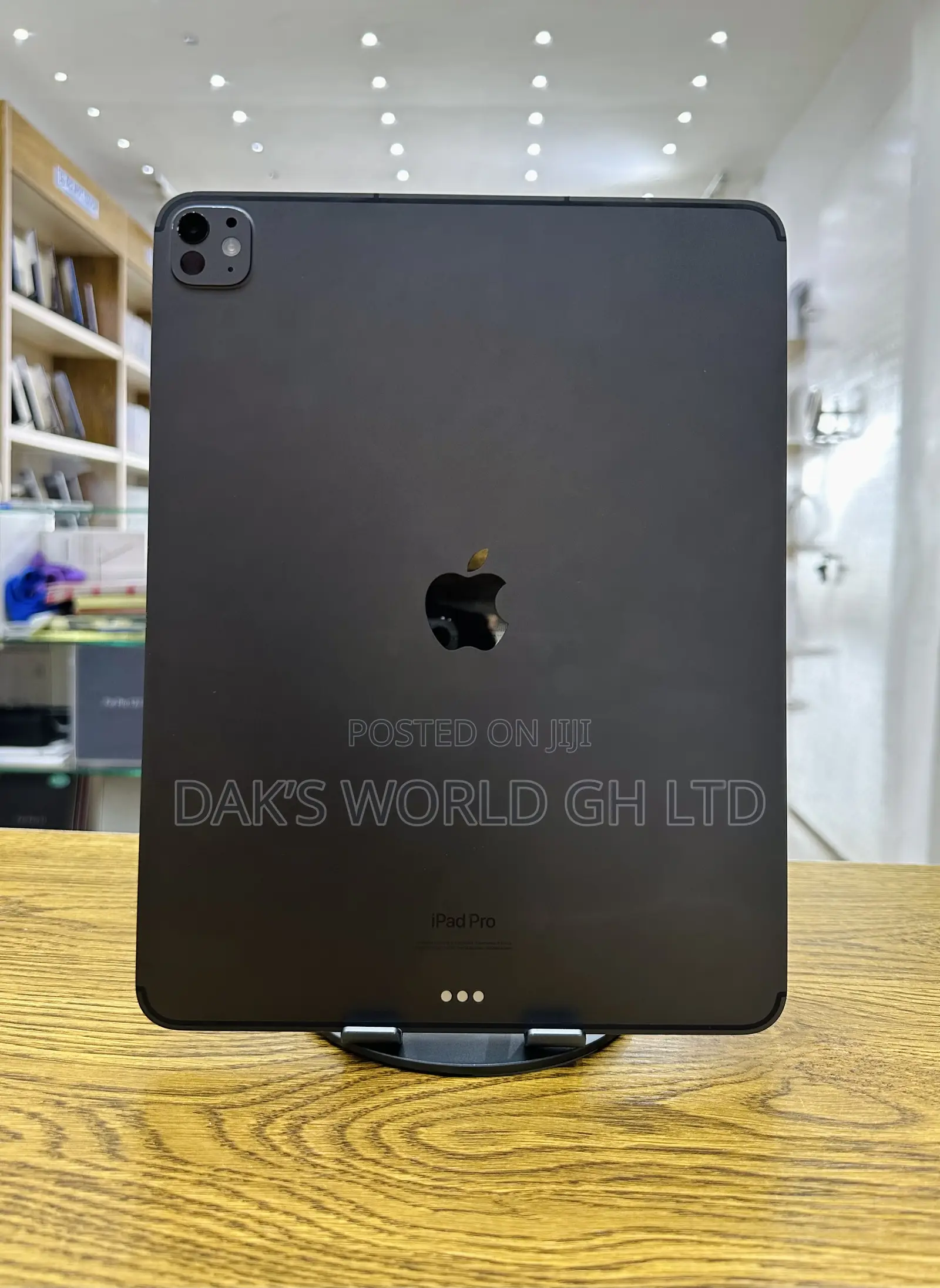 Apple iPad Pro 13 (2024) 1 TB Gray