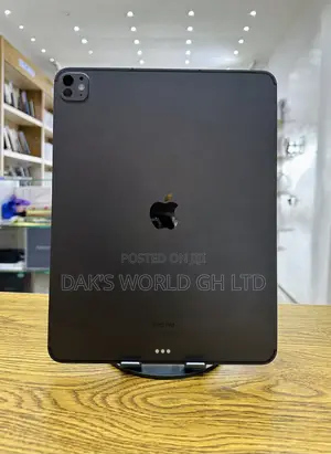 Apple iPad Pro 13 (2024) 1 TB Gray