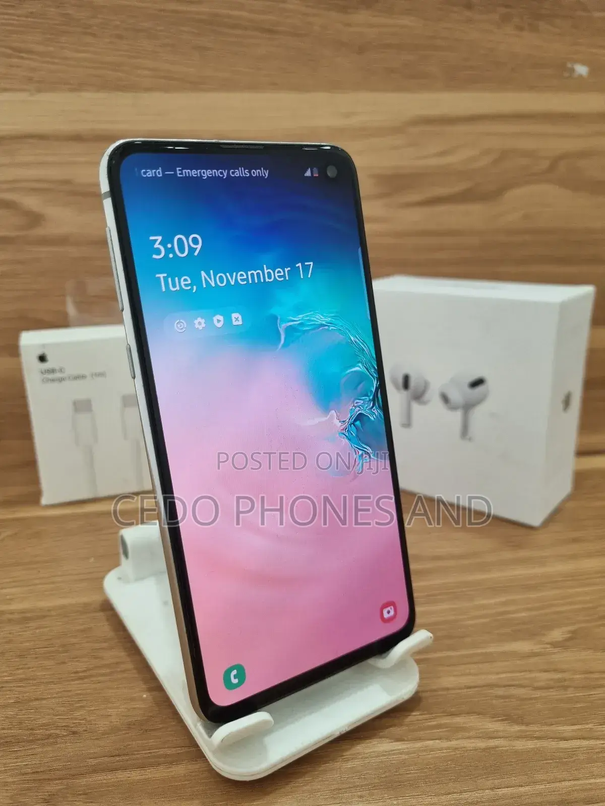 Samsung Galaxy S10e 128 GB White