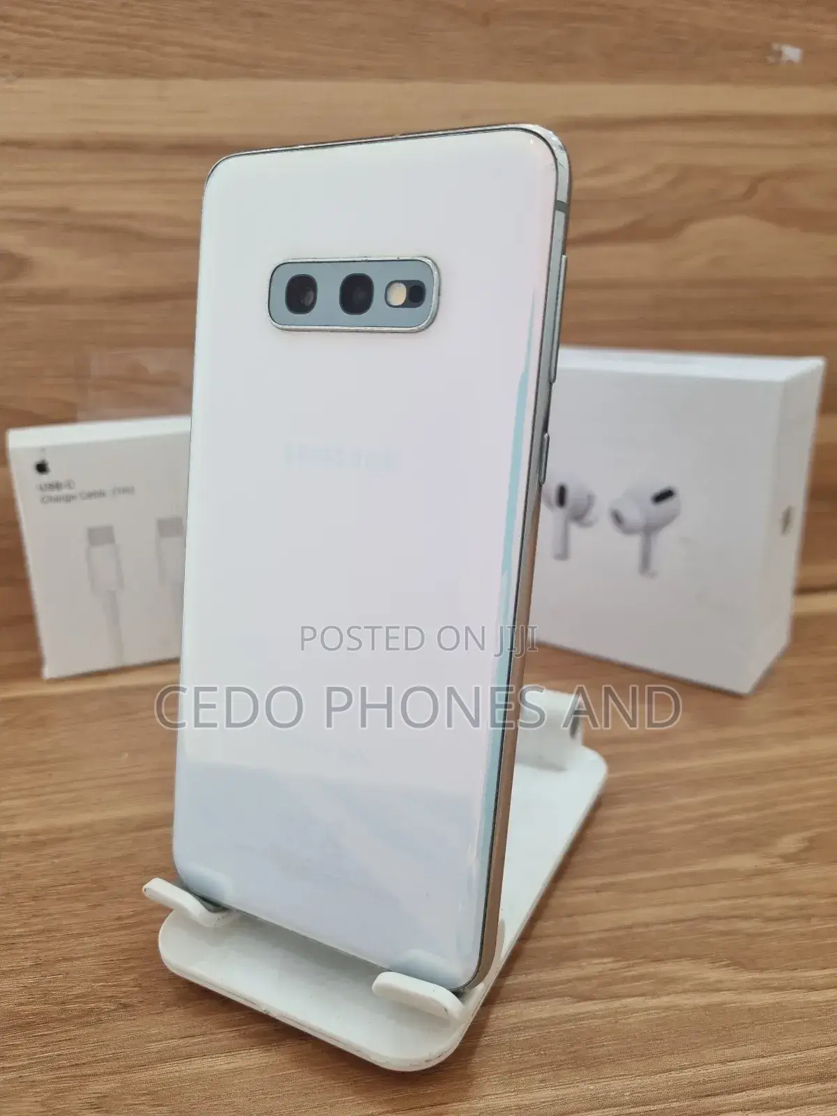 Samsung Galaxy S10e 128 GB White