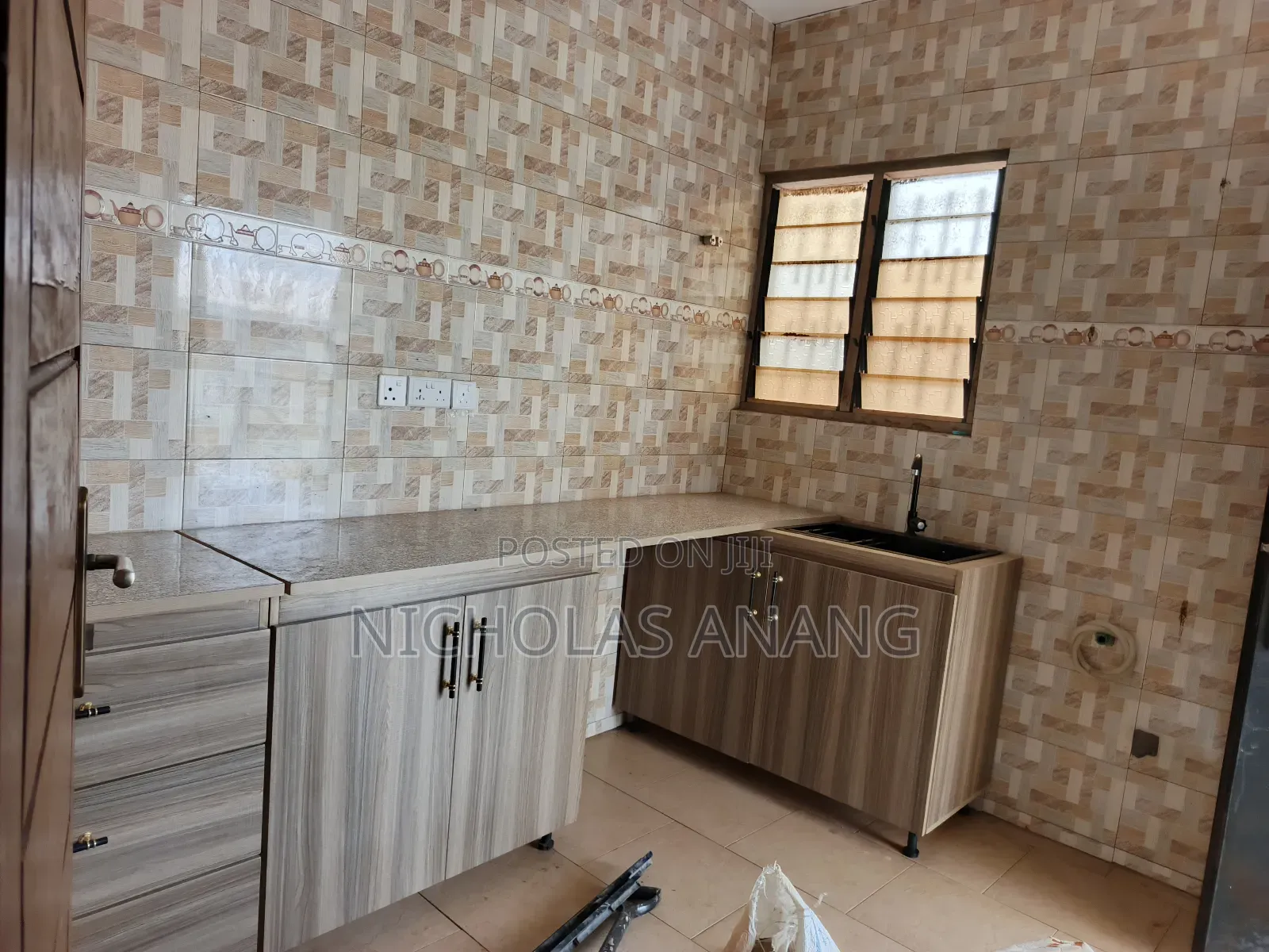 1bdrm Apartment in The Dorns Properties, New Town for rent