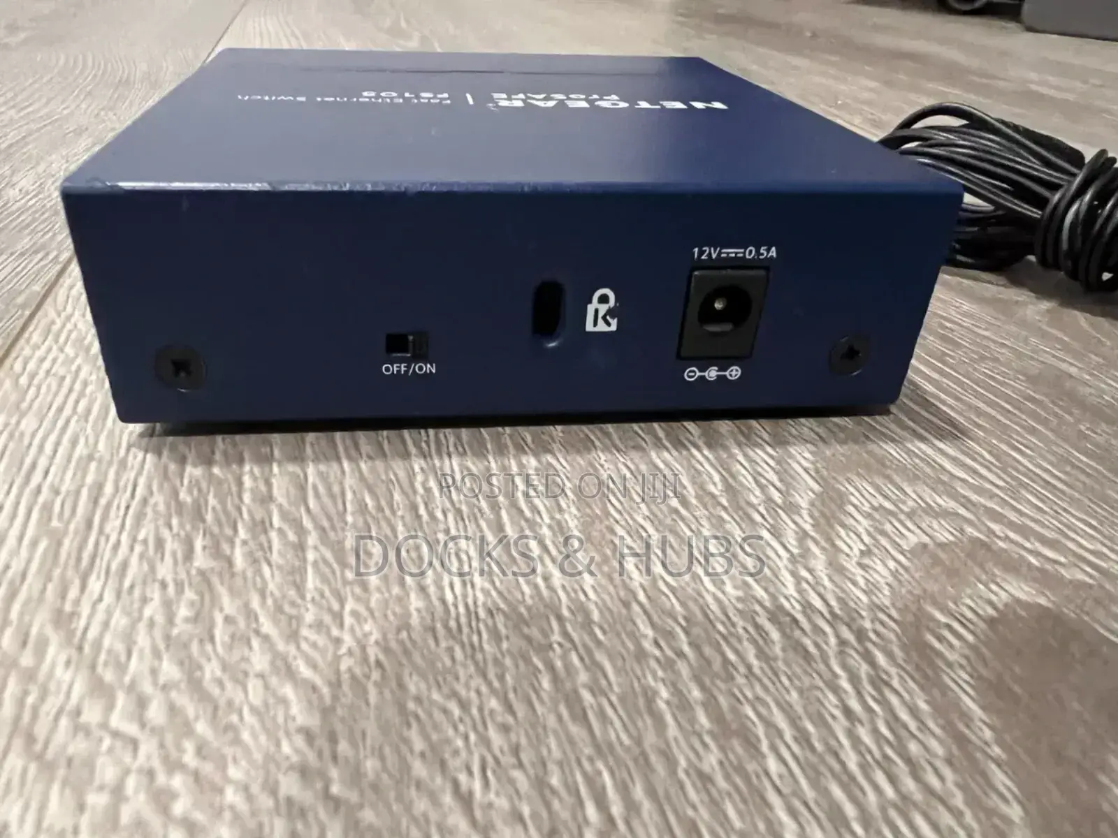 NETGEAR FS105 - 10 / 100 MBPS Fast Ethernet Network Switch