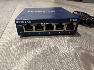 NETGEAR FS105 - 10 / 100 MBPS Fast Ethernet Network Switch