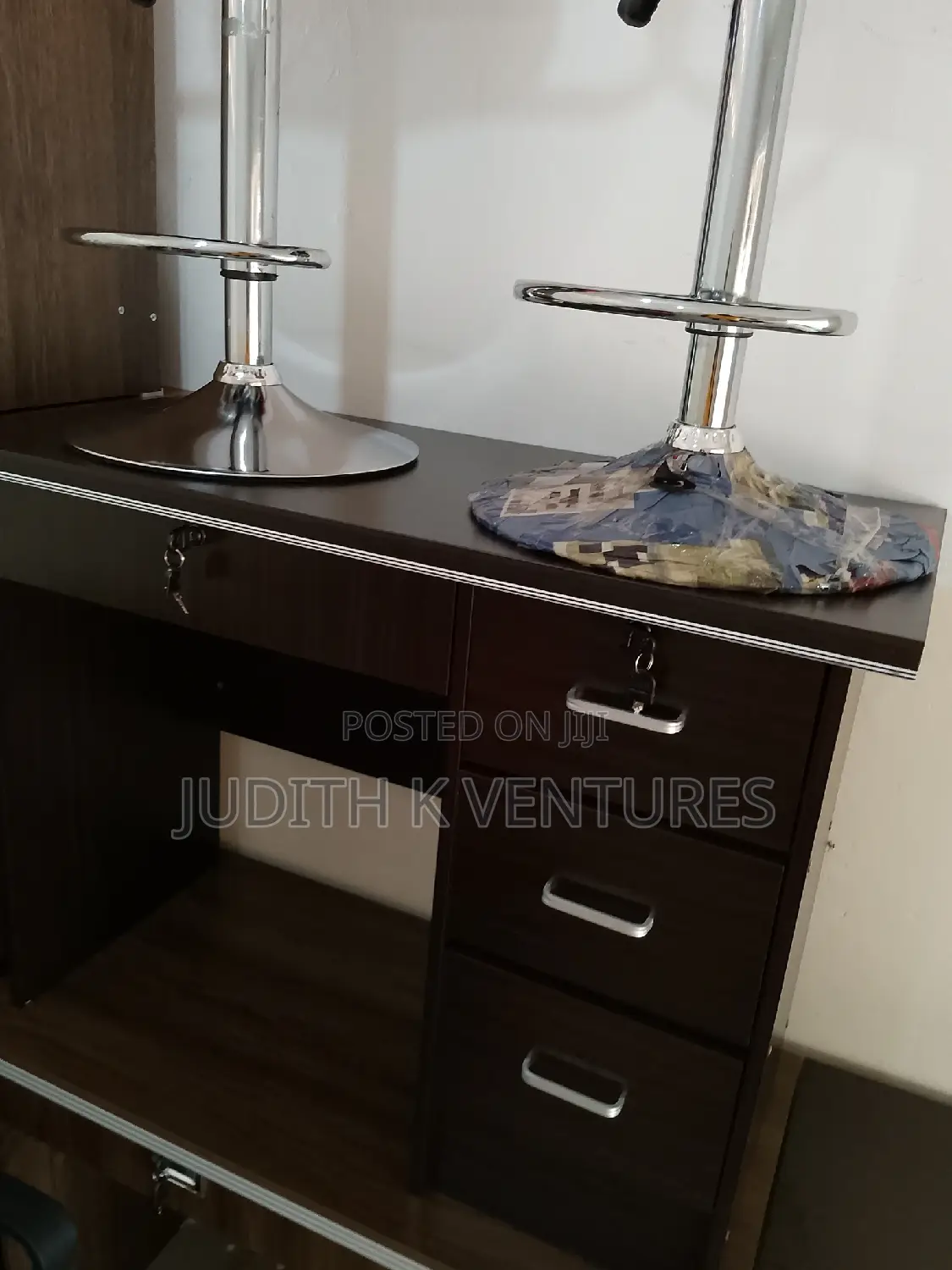 Office Table in Kaneshie Furniture, Judith Kisseih