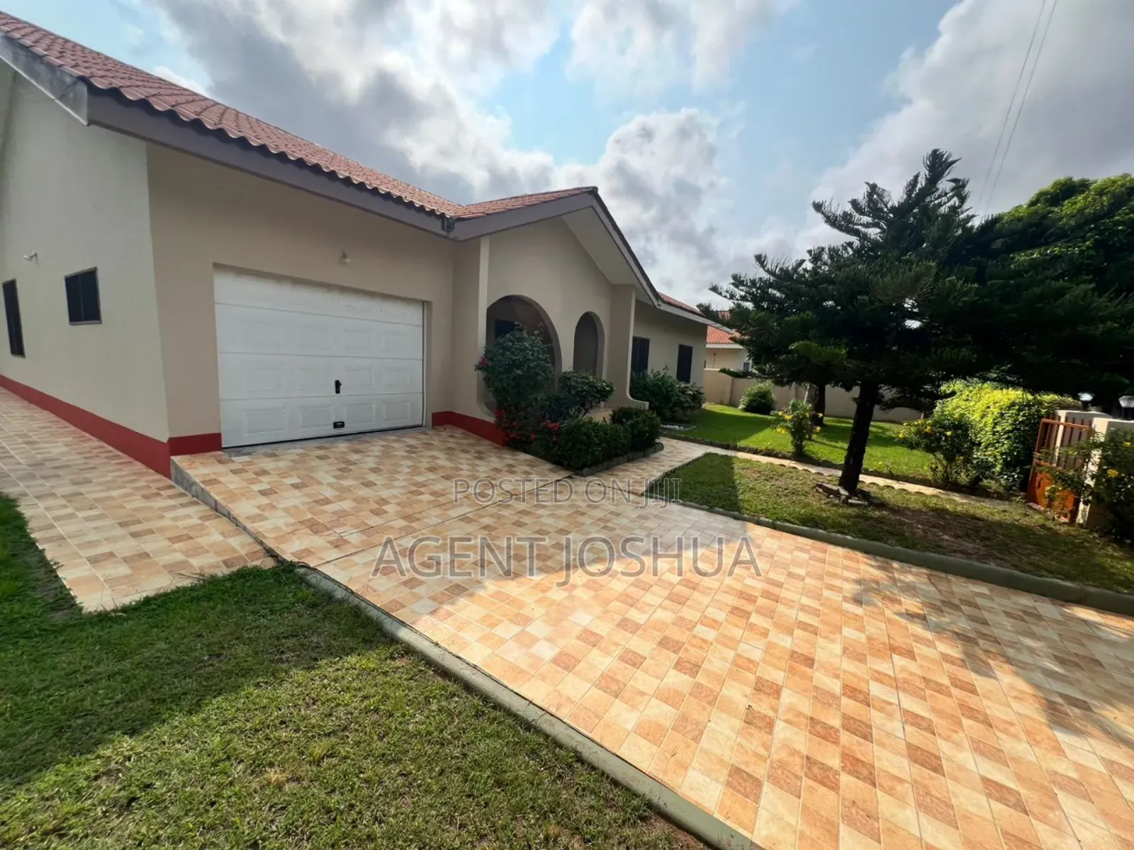 3bdrm House in Regimanuel Golden, Airport Residential Area for rent