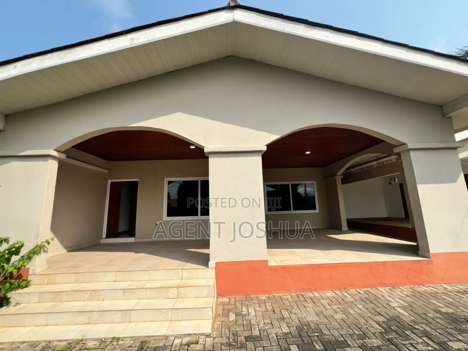 4bdrm House in Regimanuel Golden, Airport Residential Area for rent