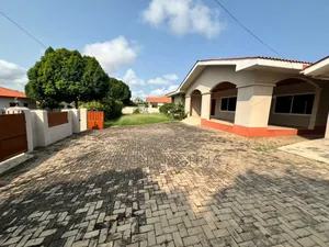 4bdrm House in Regimanuel Golden, Airport Residential Area for rent