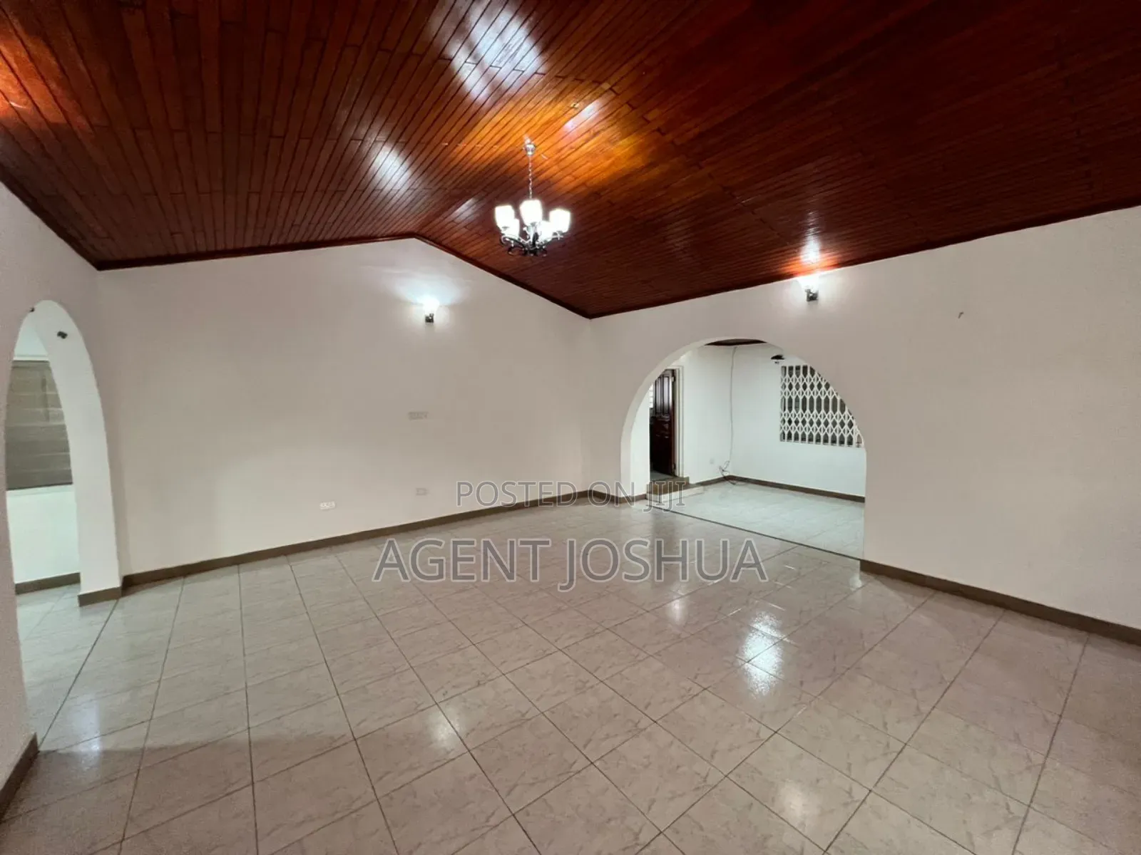 4bdrm House in Regimanuel Golden, Airport Residential Area for rent