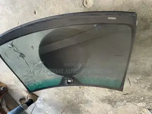 Mercedes Benz C300 2018 Front Windscreen