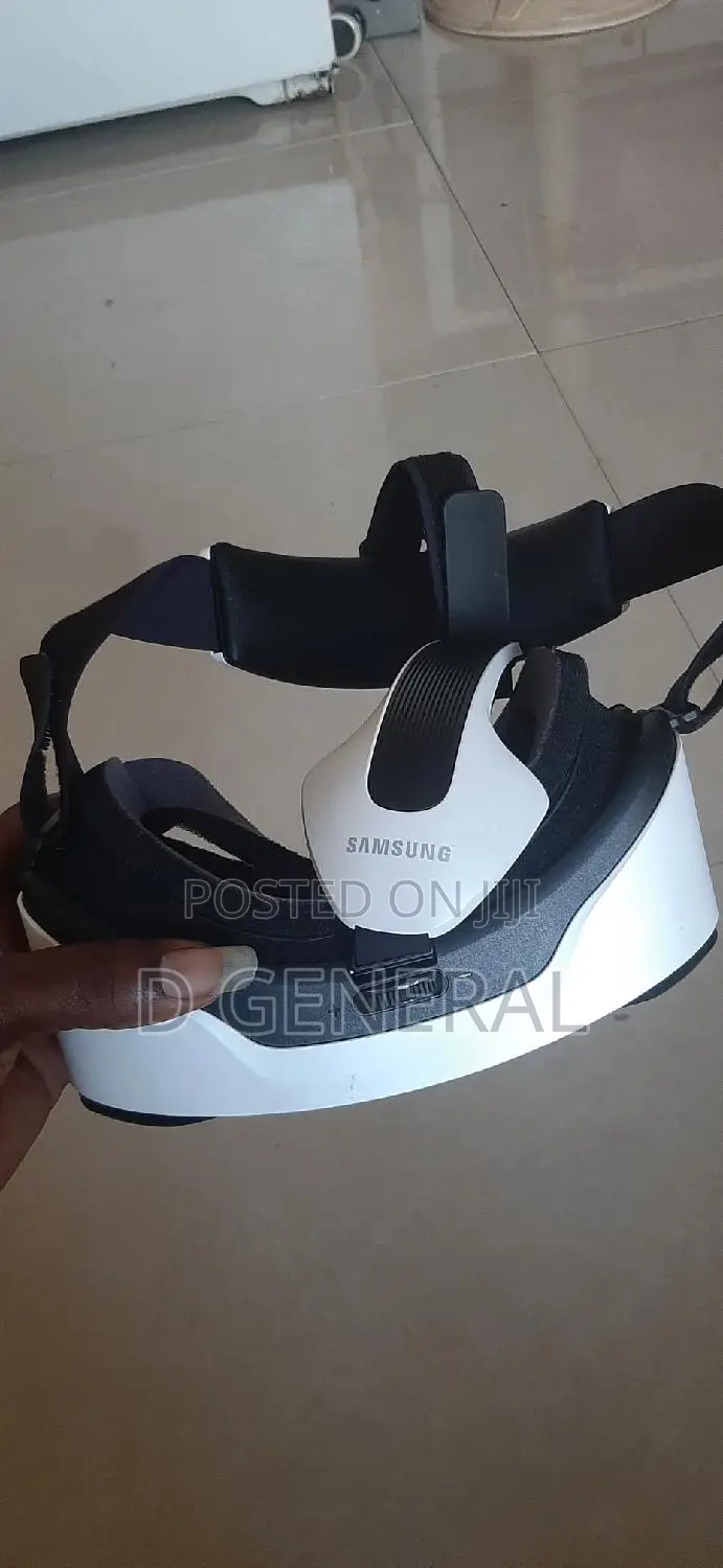 Samsung Oculus Gear VR Headset