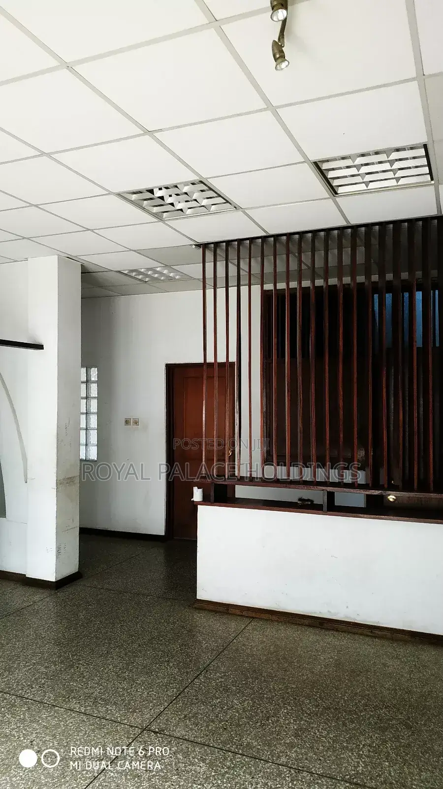 3bdrm Block of Flats in Kuffour, Airport Residential Area for rent