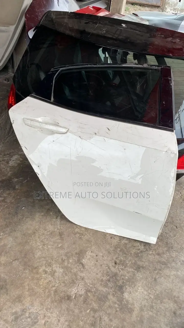Honda Civic 2019 Hatch Back Door
