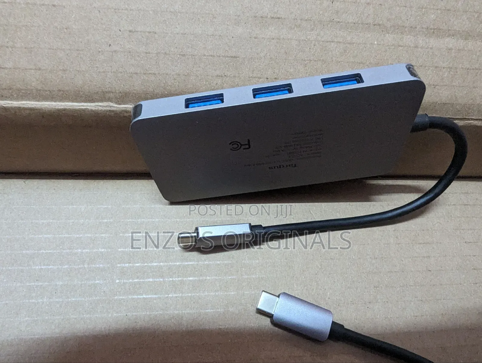 Usb-c To 4 Port Usb 3.0 Hub Type-c Extension Targus New