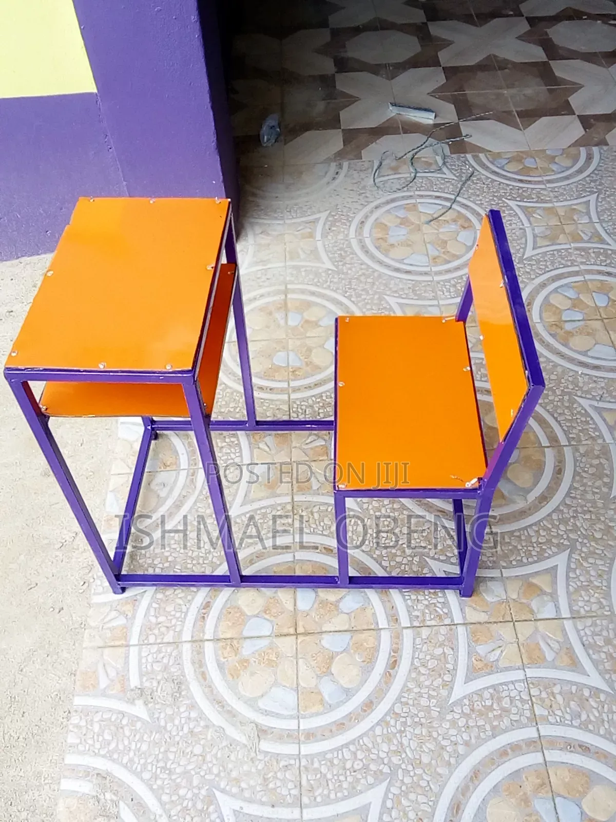 Laminated and Alucobond Students Desk
