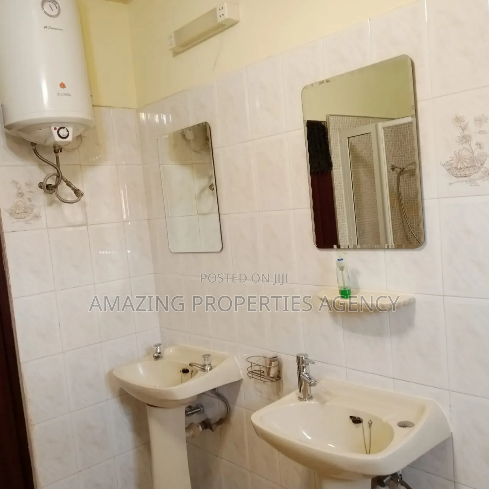 5bdrm House in Adjiriganor for sale