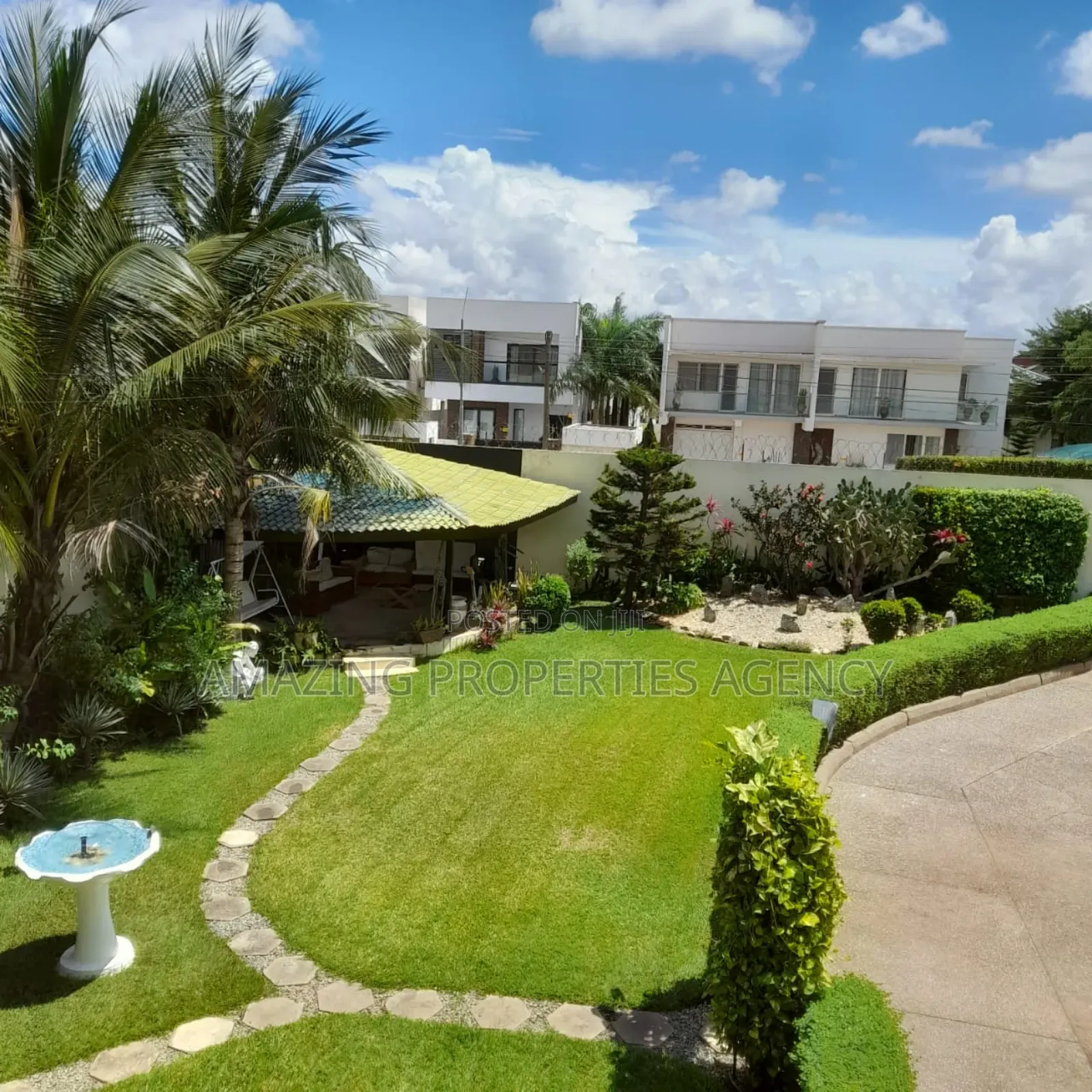 5bdrm House in Adjiriganor for sale