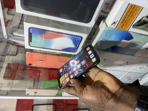 Apple iPhone X 64 GB Black