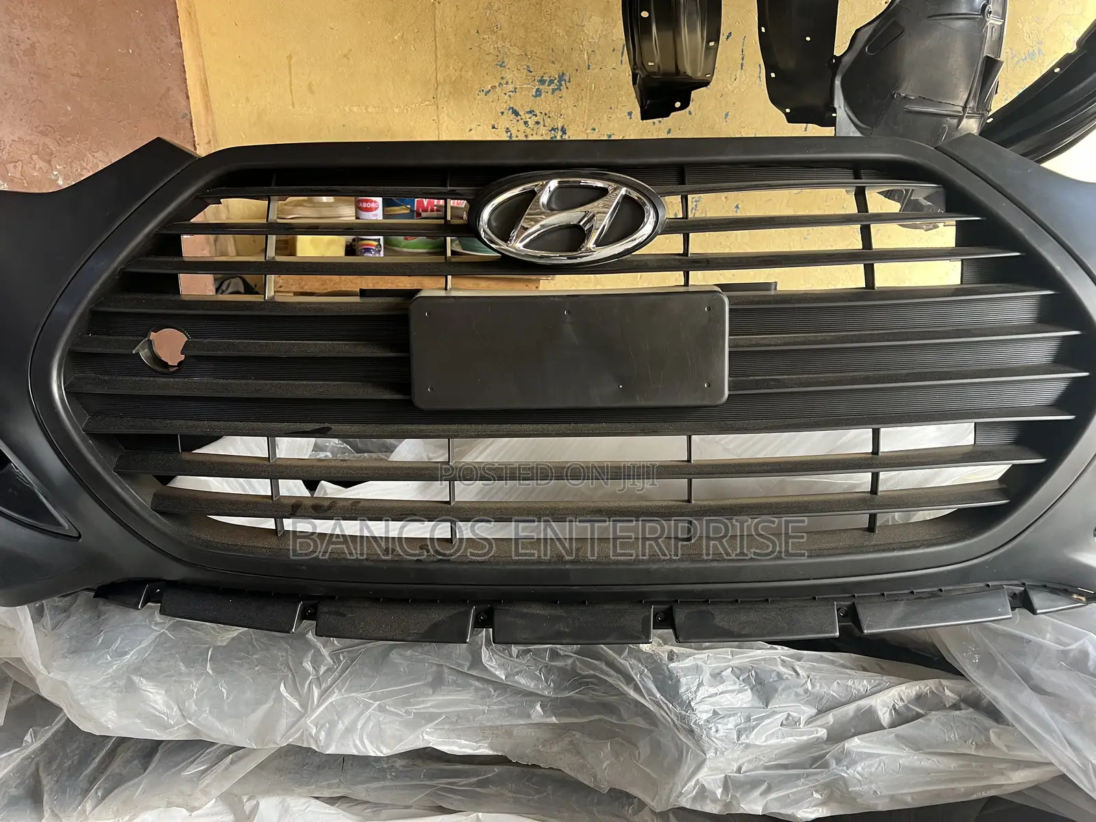 Hyundai Veloster Front Bumper Complete