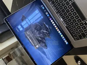 Laptop Apple MacBook Pro 2019 32GB Intel Core I9 SSD 1T