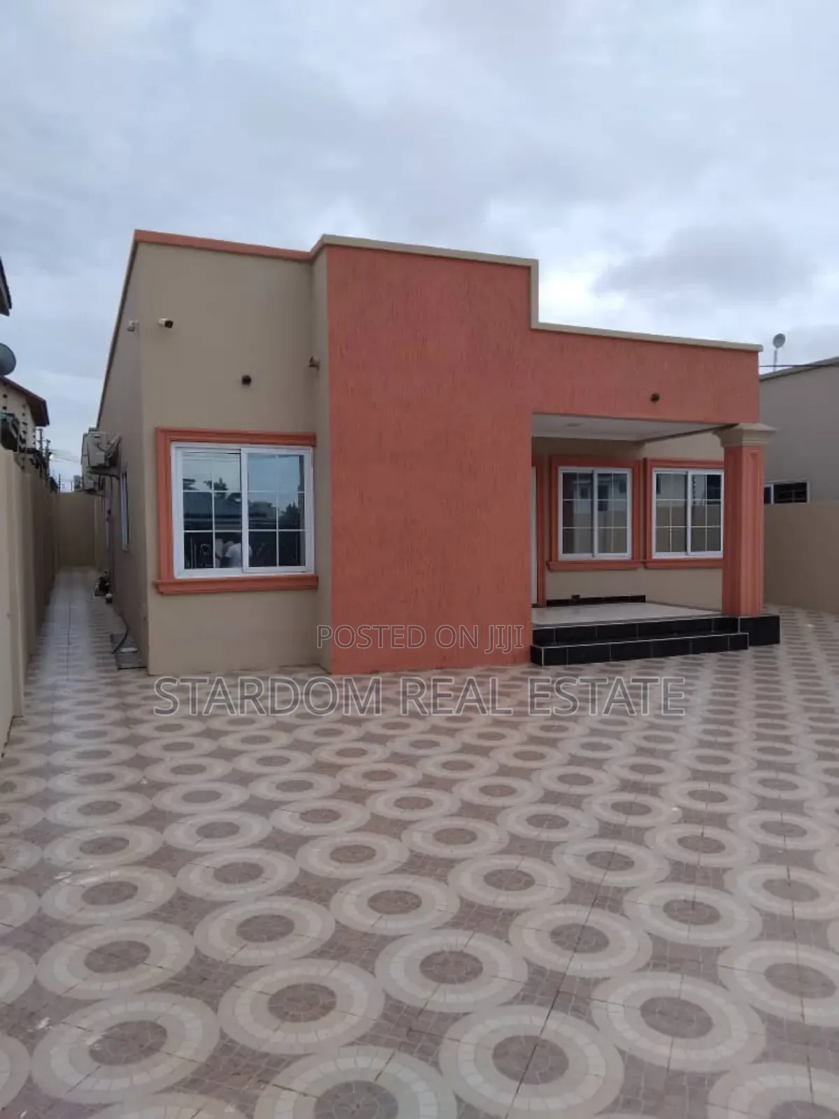 3bdrm Duplex in Spintex for rent