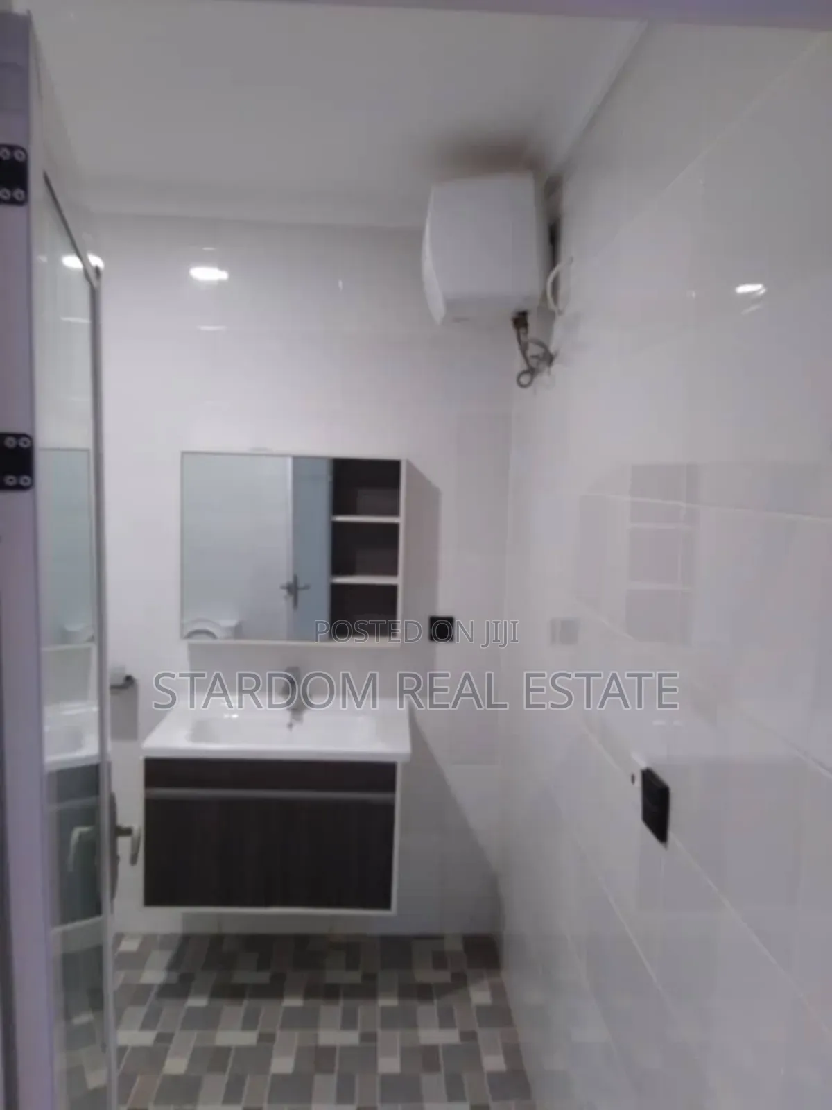 3bdrm Duplex in Spintex for rent