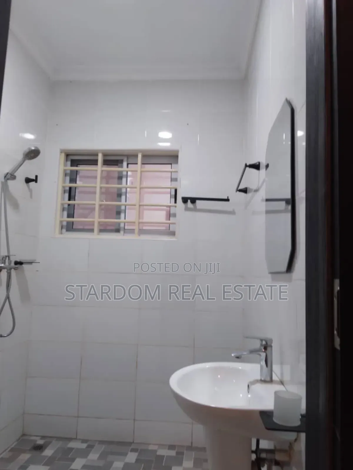 3bdrm Duplex in Spintex for rent