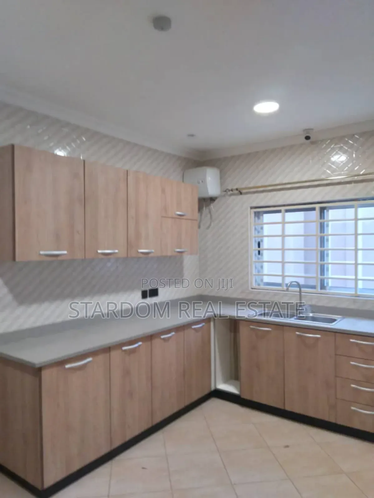 3bdrm Duplex in Spintex for rent