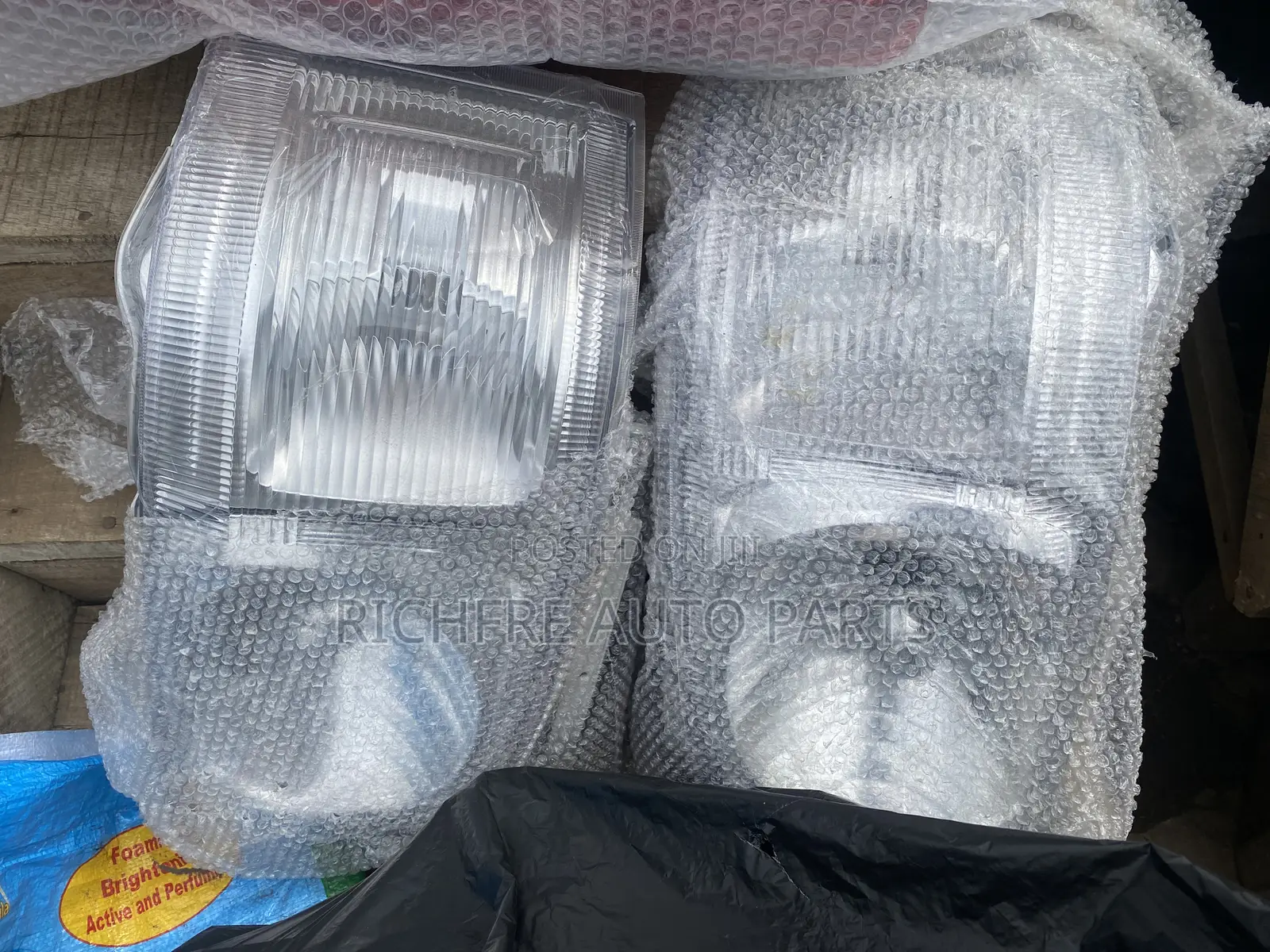 Toyota Hiace 2005/2008 Headlight