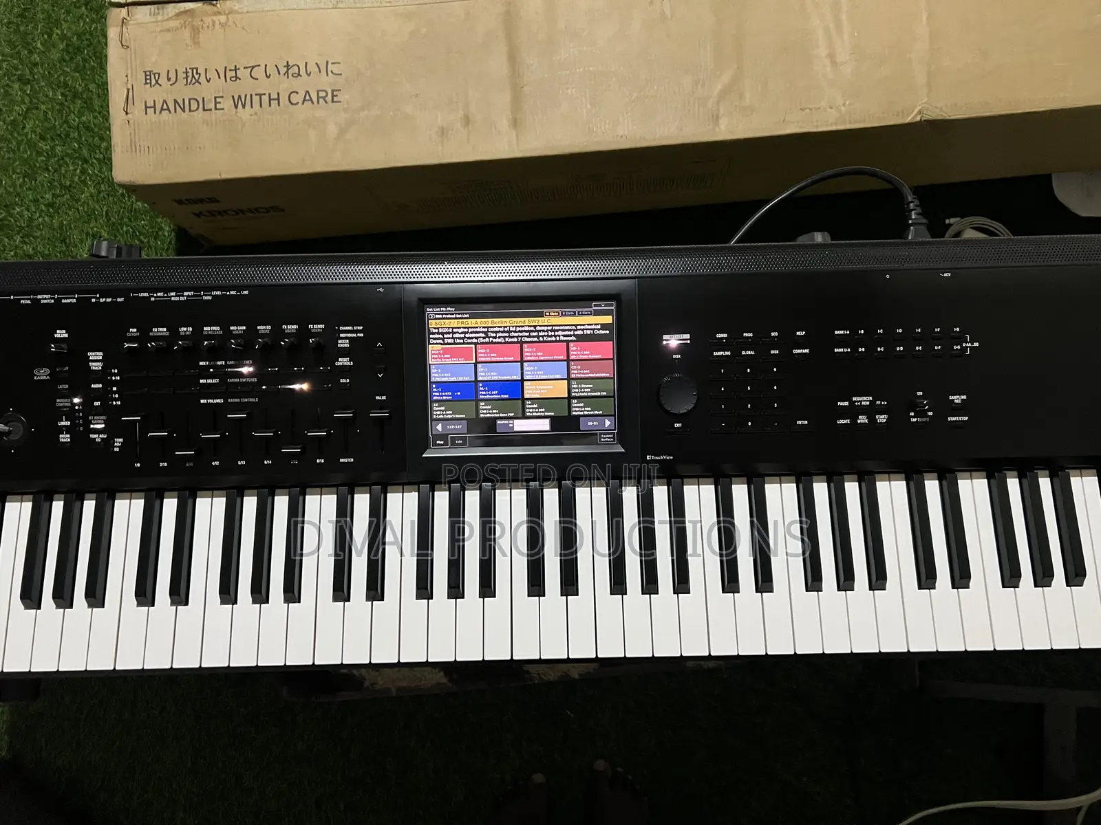 Kronos 2 88 Music Workstation