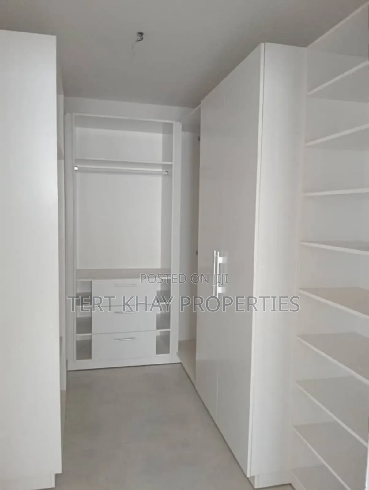 4bdrm House in Sakumono Estate for sale