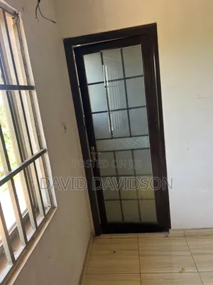 3bdrm Apartment in 3 Bedroom Wardrobe,, Tema Metropolitan for rent