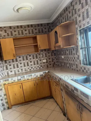 3bdrm Apartment in 3 Bedroom Wardrobe,, Tema Metropolitan for rent