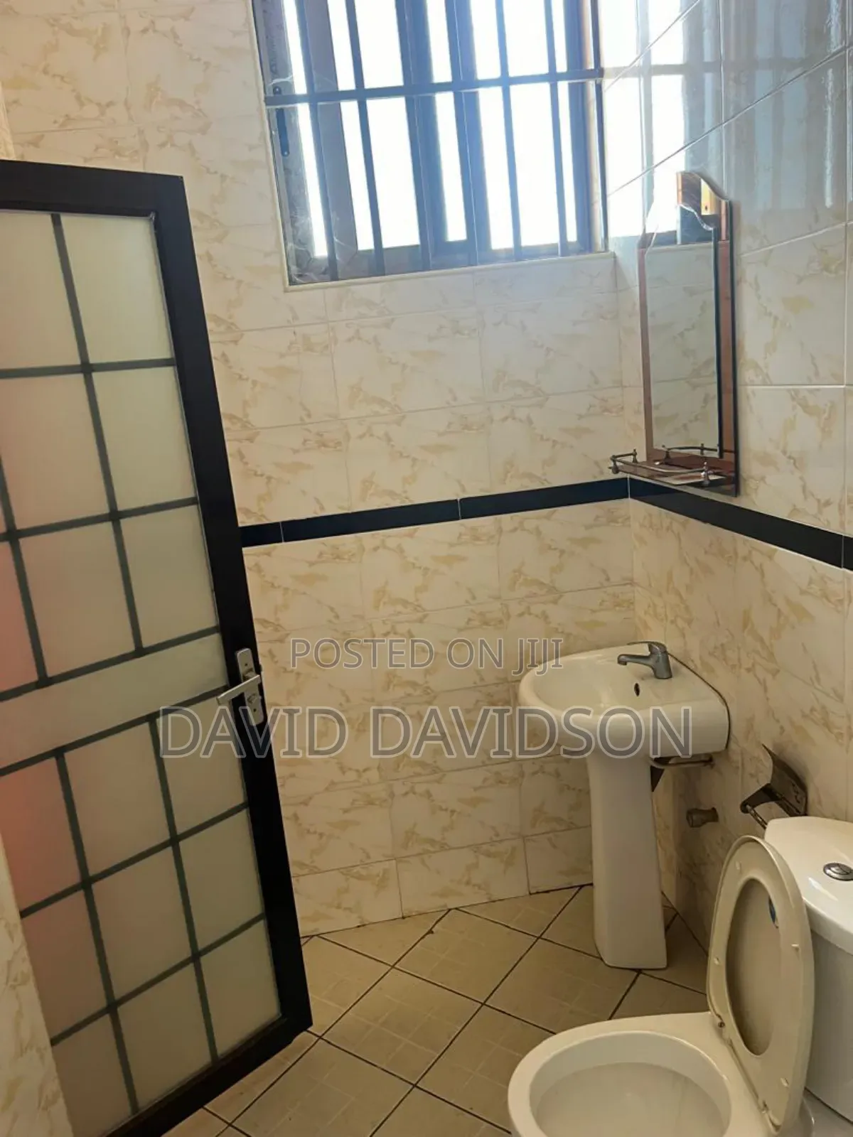 3bdrm Apartment in 3 Bedroom Wardrobe,, Tema Metropolitan for rent