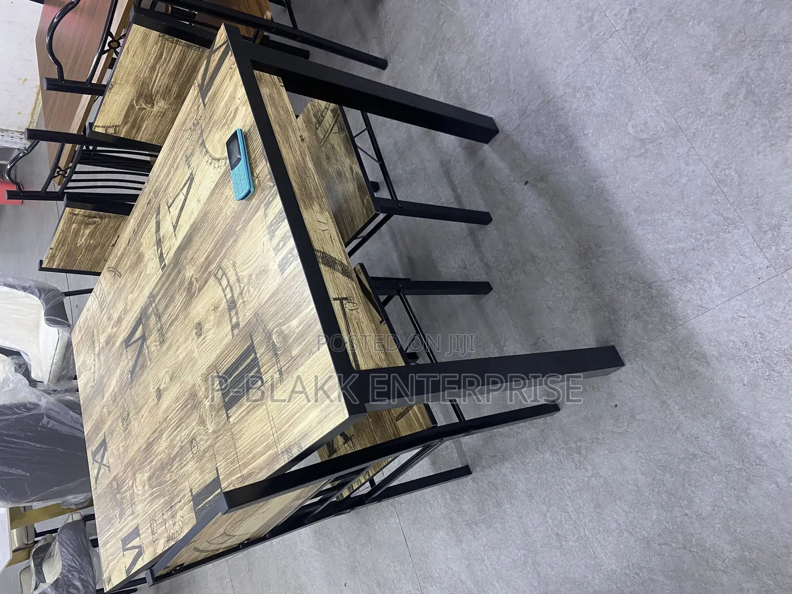 Dining Table With 4chairs Wooden