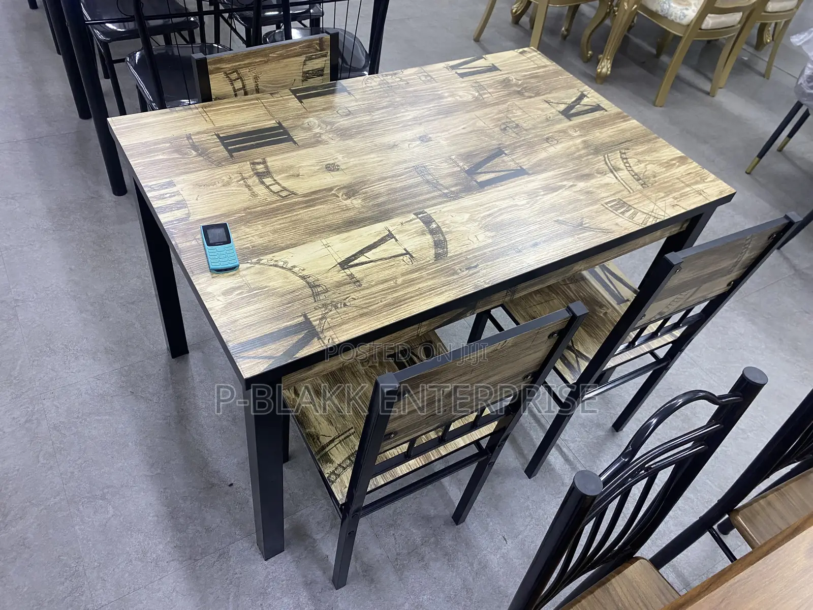 Dining Table With 4chairs Wooden