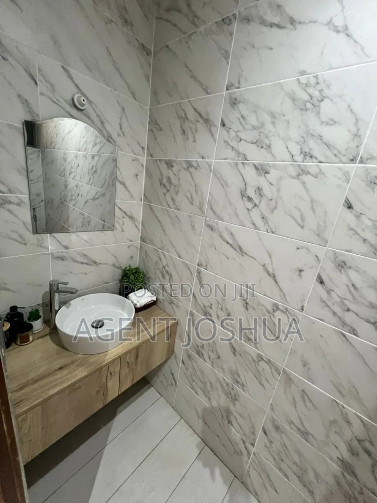 Furnished 4bdrm House in Regimanuel Estate, Airport Residential Area