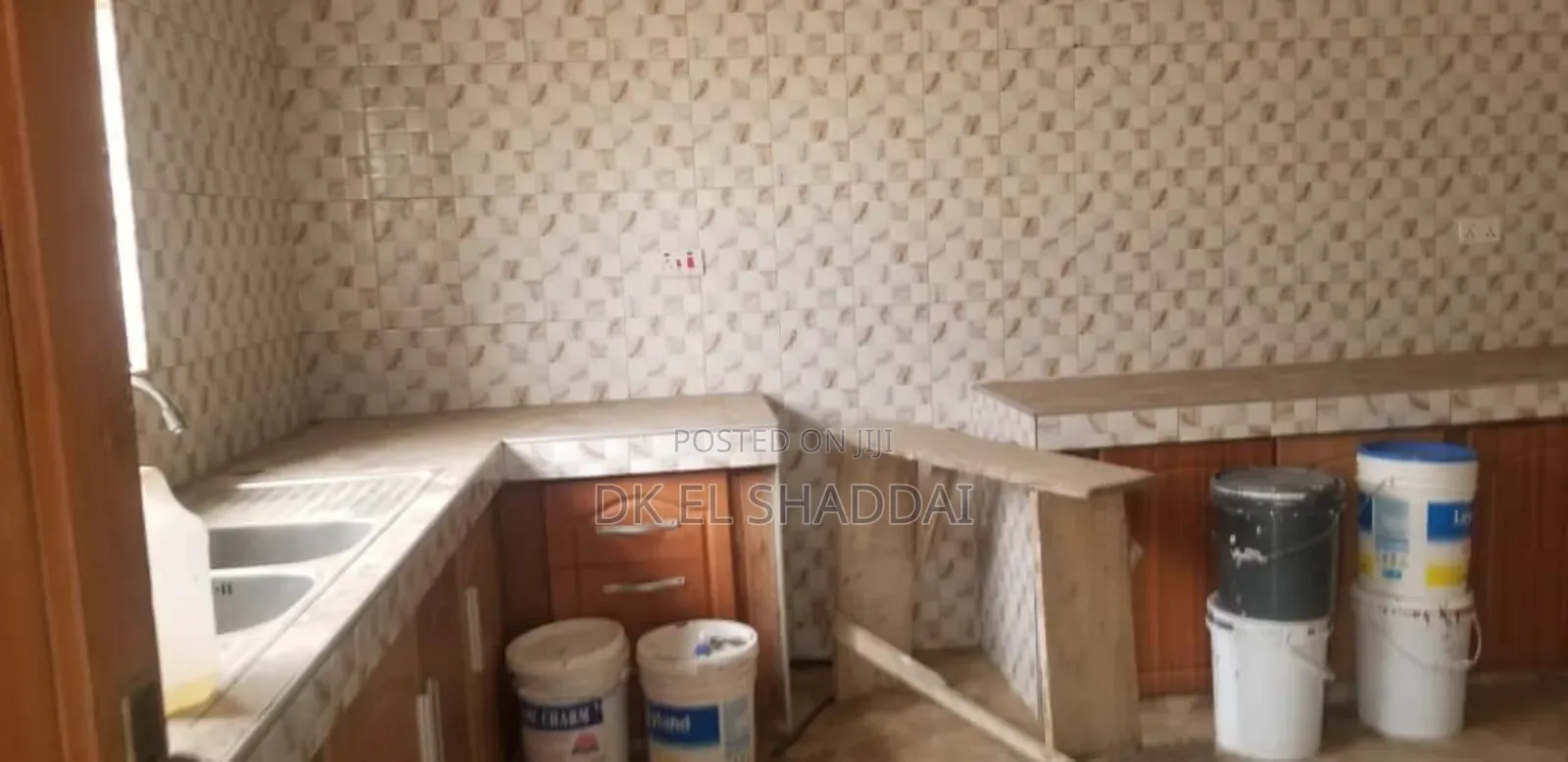 3bdrm Apartment in Amasaman for rent