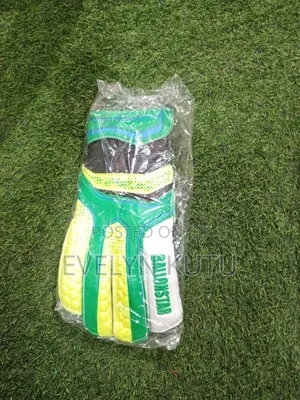 Keeper Gloves