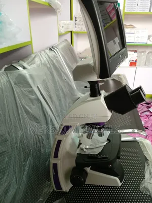Microscope With Lcd Screen And Camera
