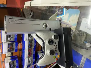 Customized Xbox360 10 Games 1 Matching Controller