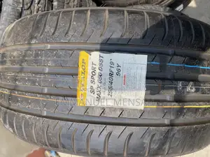 255/40r19 Dunlop Sp Sport Maxx 050 DSST Runflat