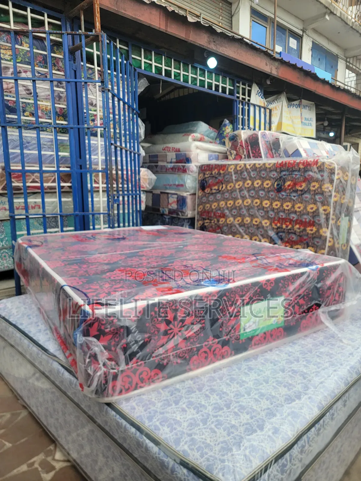 12" Strong and Affordable Double Size Mattress