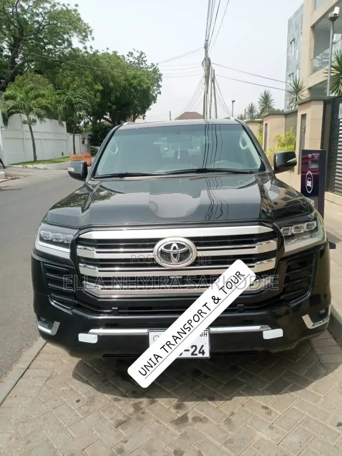 Toyota Landcruiser Luxury for Hiring