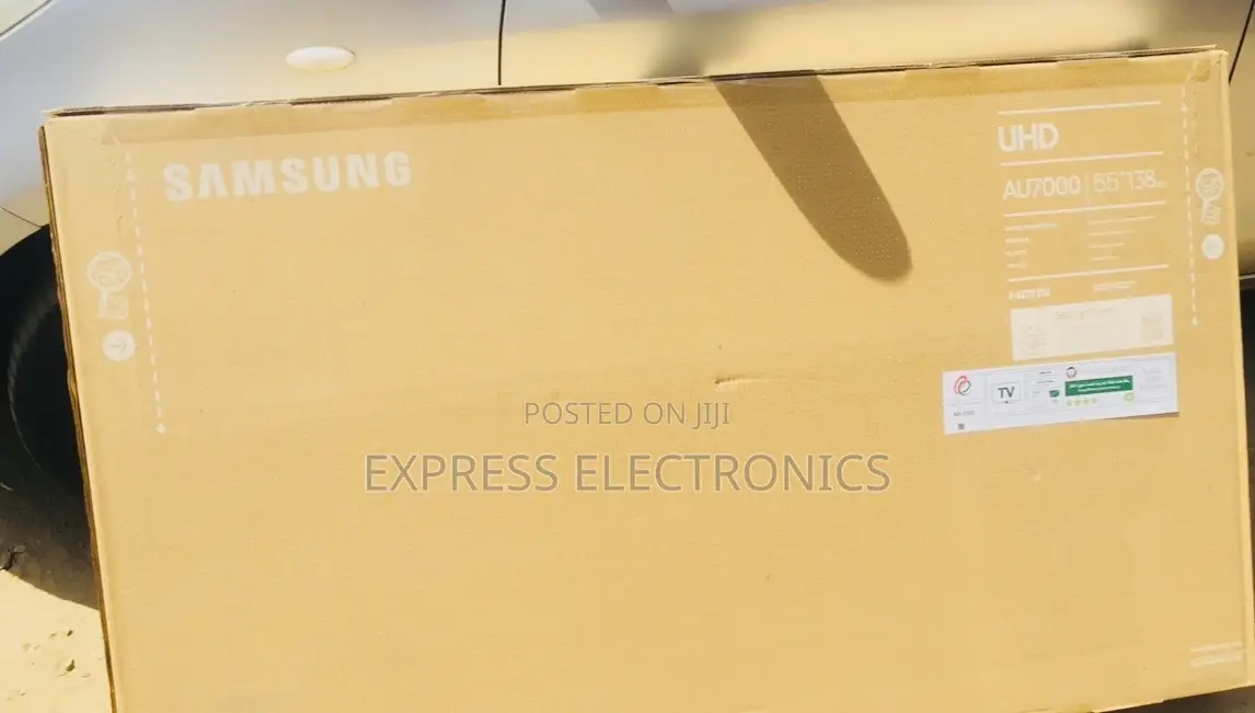Brand New Slim Uhd Smart Samsung 55”Cu8000.