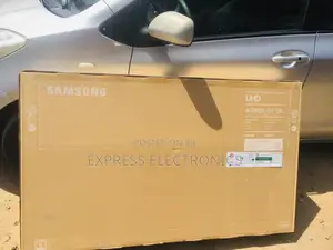 2024 Model Uhd Smart Samsung 55”Cu8000