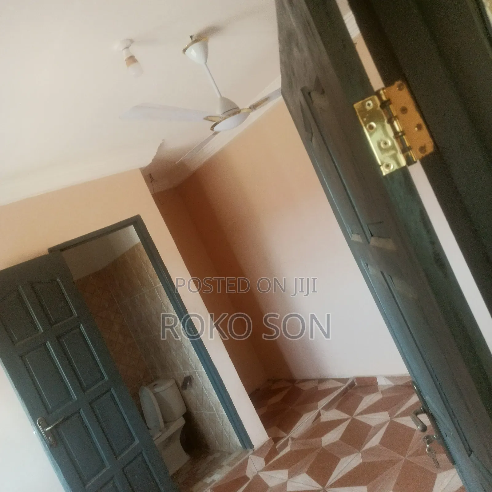 2bdrm Apartment in Dr Roko, Ablekuma for rent