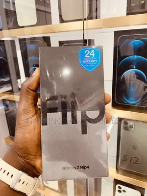 New Samsung Galaxy Z Flip4 256 GB